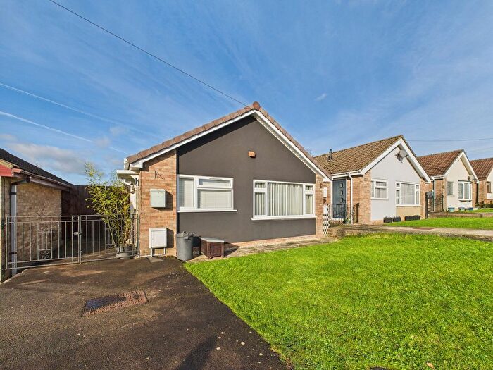 2 Bedroom Bungalow For Sale In School Crescent, Lydney, GL15