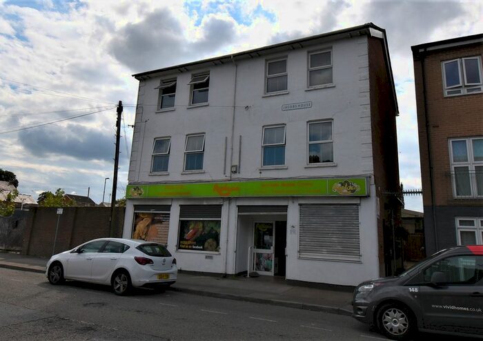 1 Bedroom Flat To Rent In Peabody Road, Farnborough, GU14