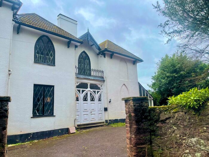 2 Bedroom Flat To Rent In Crabb Lane, Exeter, EX2