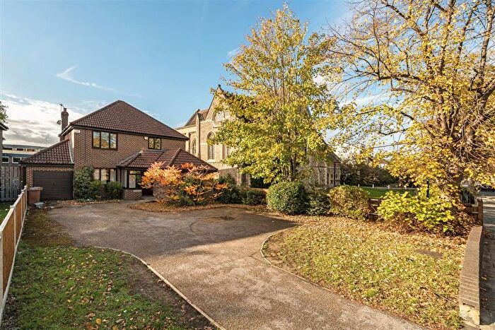 4 Bedroom Property To Rent In Baring Road, Grove Park, SE12