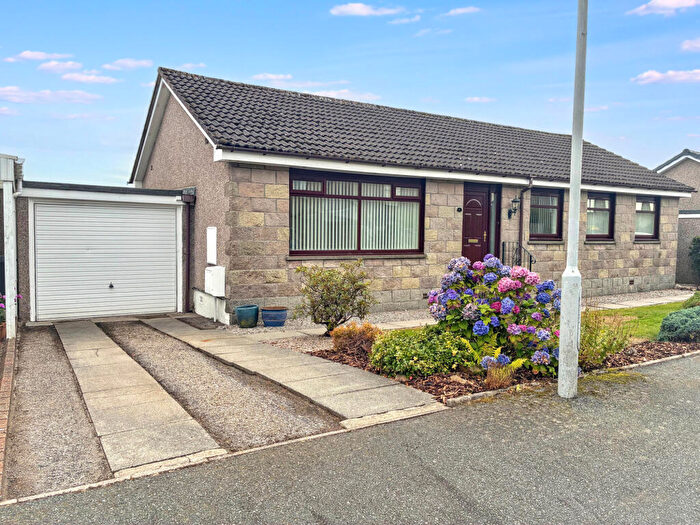 3 Bedroom Detached House For Sale In Eastside Green, Aberdeenshire, AB32