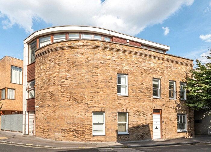 1 Bedroom Flat For Sale In Green Walk, London, SE1