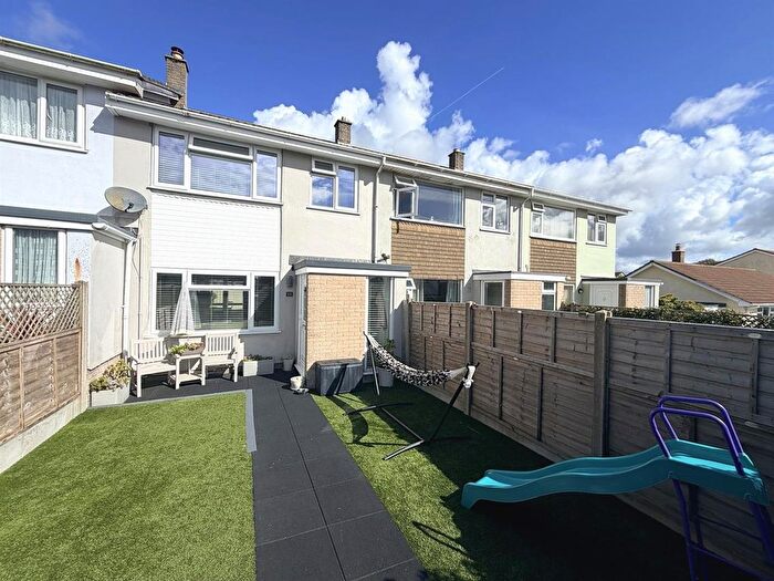 3 Bedroom Terraced House For Sale In Manor Close, Helston, TR13