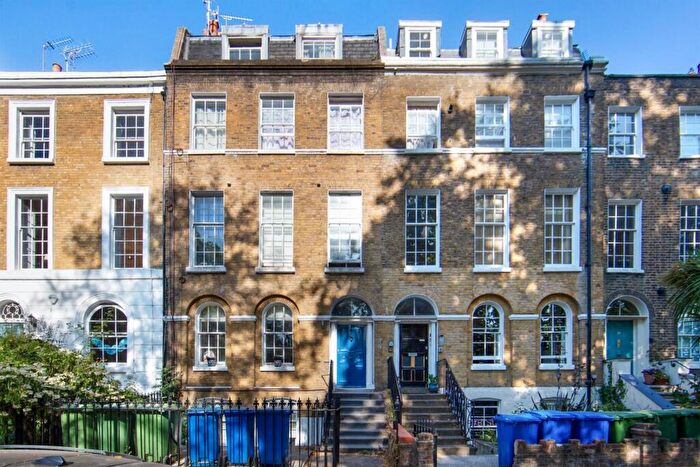 Studio For Sale In Addington Square, London, SE5