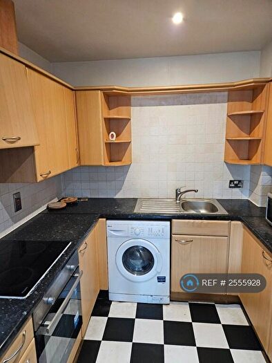 1 Bedroom Flat To Rent In Spectrum Tower, Ilford, IG1
