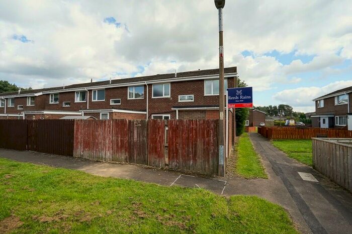 3 Bedroom End Of Terrace House To Rent In Lumley Drive (E), DH8