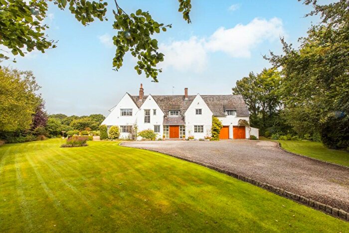 5 Bedroom Detached House For Sale In Puddington Lane, CH64