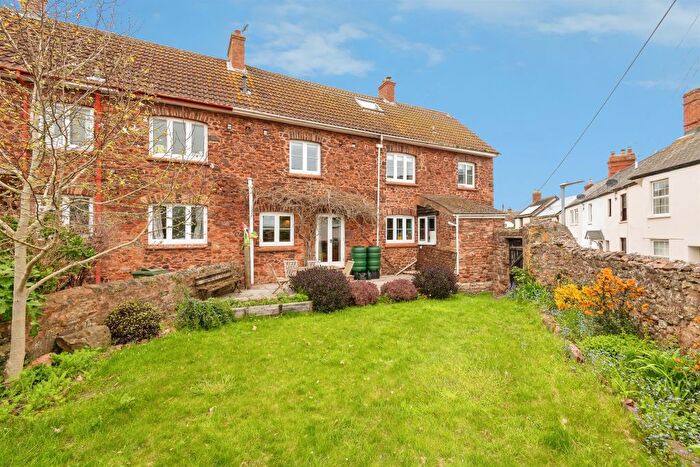 5 Bedroom Semi-Detached House For Sale In Combeland Road, Minehead, TA24