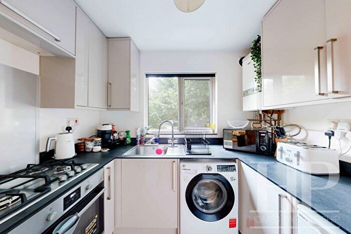 1 Bedroom Maisonette To Rent In Charrington Way, Broadbridge Heath, RH12