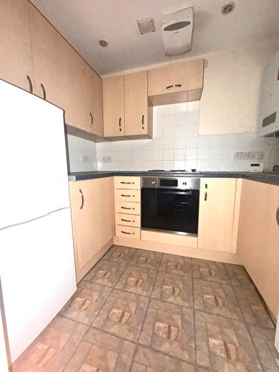 1 Bedroom Flat To Rent In Johnston Street, Paisley, PA1