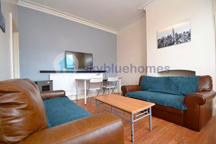 5 Bedroom Terraced House To Rent In Wilberforce Road, Leicester, LE3