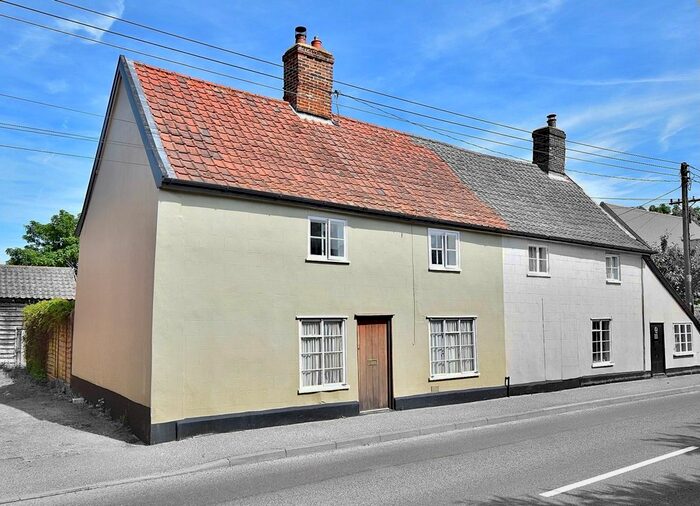 3 Bedroom Cottage For Sale In The Street, Hacheston, IP13