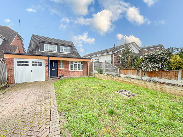 5 Bedroom Chalet For Sale In The Westerings, Hockley, SS5