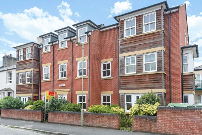 1 Bedroom Apartment To Rent In Brook Street, Grandpont, OX1