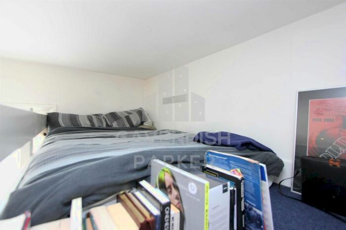 Studio To Rent In Camden Road, Camden, London, N7