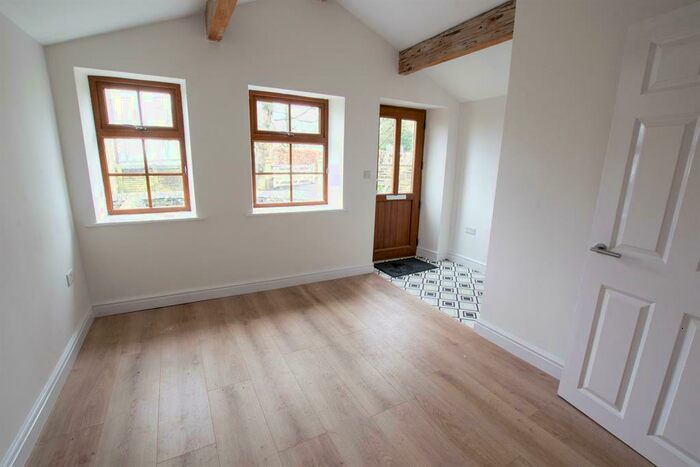 3 Bedroom End Of Terrace House To Rent In The Mill, Barker Royd, Southowram, HX3