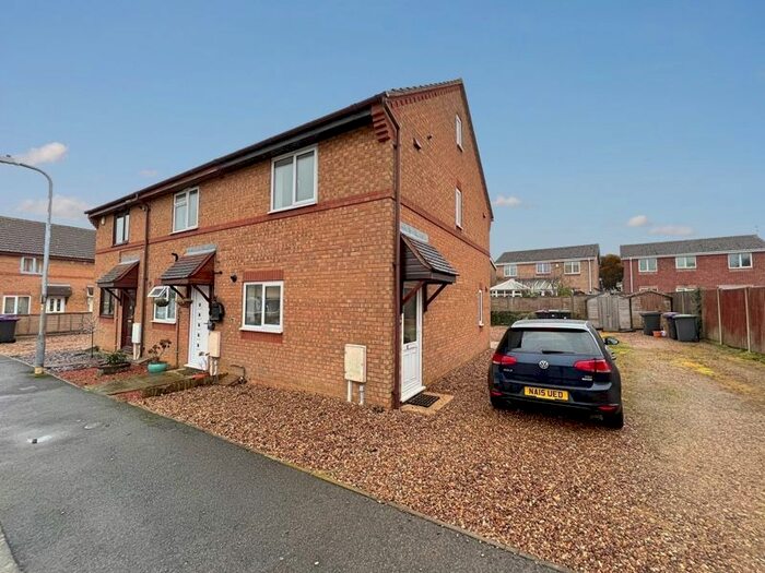 2 Bedroom Property To Rent In Winchester Way, Sleaford NG34