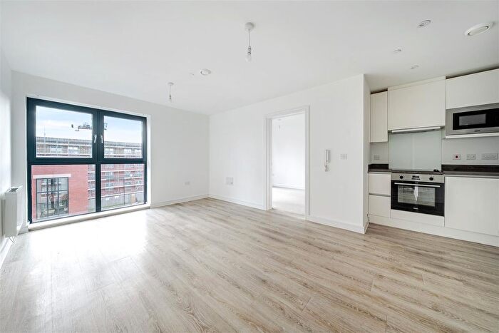 2 Bedroom Flat To Rent In Apt, Dawin House, Sylvester Close, Derby, DE1