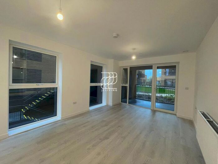 2 Bedroom Flat To Rent In Tabbard Apartments, London, W3