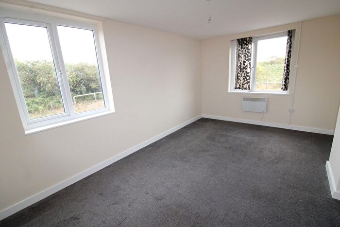 3 Bedroom Flat To Rent In Weston Links, Weston-Super-Mare, BS23