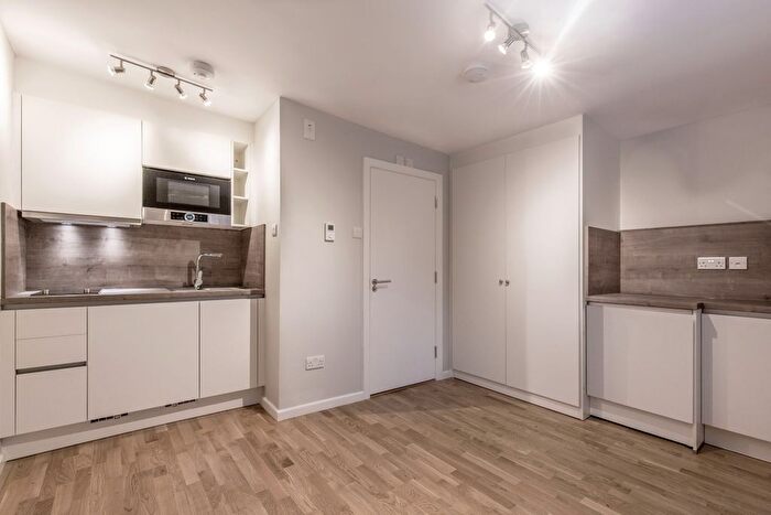 Studio To Rent In Archway Road, London, N6