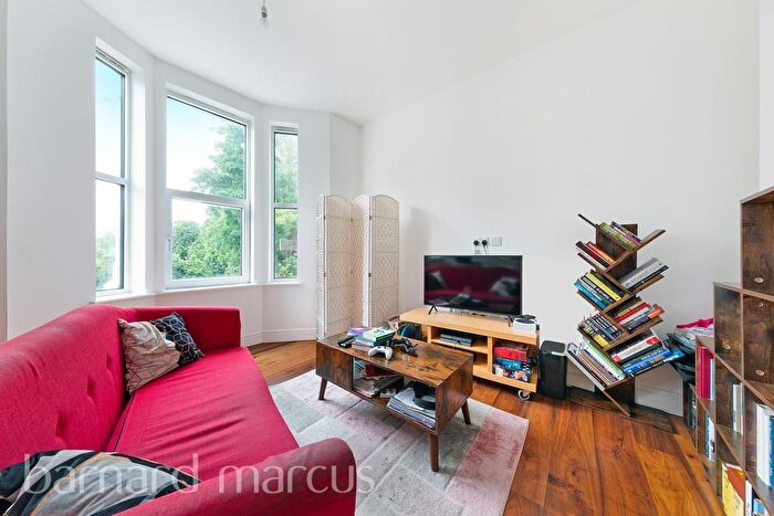 2 Bedroom Flat To Rent In High Street, London, SE20