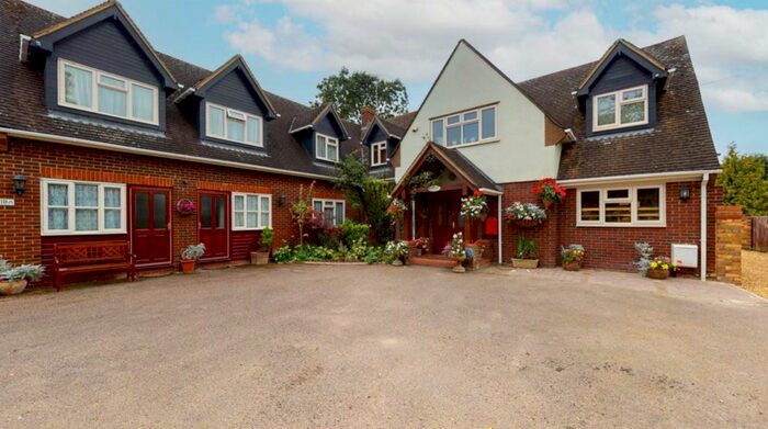 8 Bedroom Detached House To Rent In Bedford Rd, Barton-Le-Clay, Bedford MK45