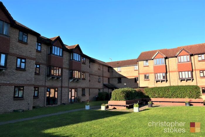 1 Bedroom Property To Rent In Bryanstone Road, Waltham Cross, EN8