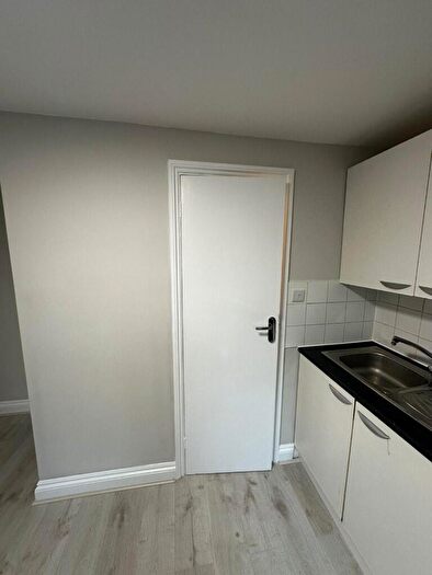 Studio To Rent In Wilton Way, London, E8