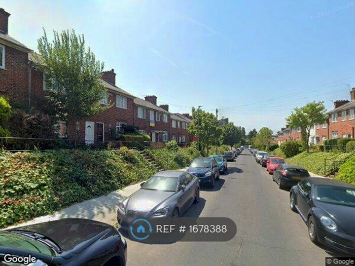 4 Bedroom Terraced House To Rent In Nimrod Road, London, SW16