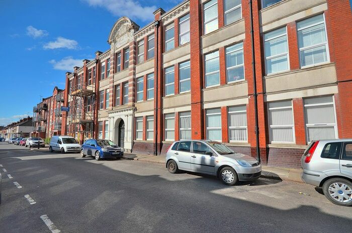 1 Bedroom Flat To Rent In Adnitt Road, Northampton, NN1