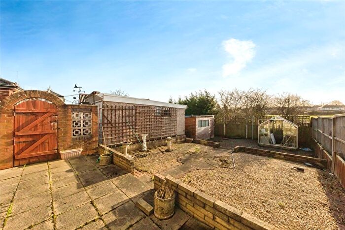 2 Bedroom Bungalow For Sale In Westbourne Avenue, Crewe, Cheshire, CW1