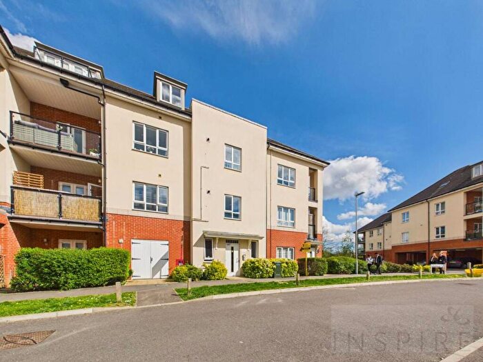 2 Bedroom Apartment To Rent In Percivale Close, Crawley, RH11