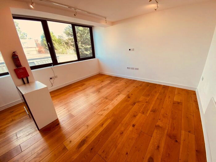 1 Bedroom Flat To Rent In Pembroke Road, Muswell Hill, N10