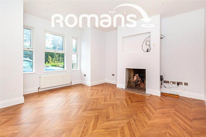 2 Bedroom Flat To Rent In London Road, Ascot, SL5