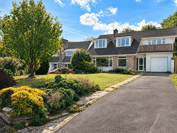 3 Bedroom Detached House To Rent In Surrey Gardens, Bournemouth, BH4