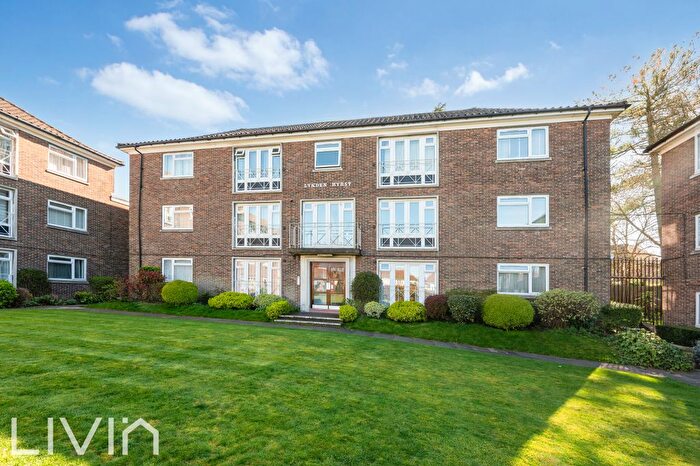 2 Bedroom Flat For Sale In Lynden Hyrst, Addiscombe, CR0