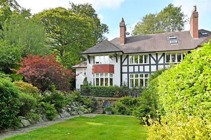 4 Bedroom Semi-Detached House For Sale In Stumperlowe Crescent Road, Fulwood, S10