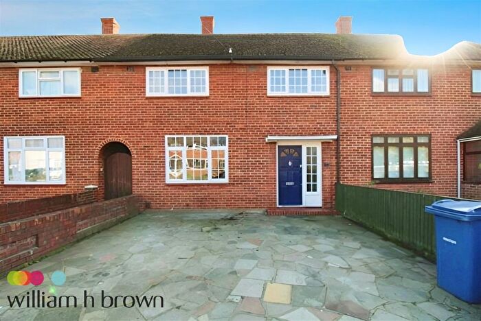 3 Bedroom Terraced House To Rent In Erriff Drive, South Ockendon, RM15