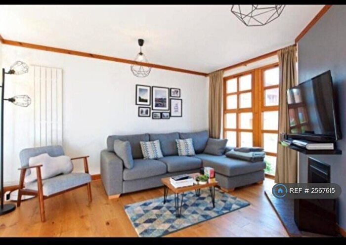 3 Bedroom Detached House To Rent In Newby Place, Milton Keynes, MK4