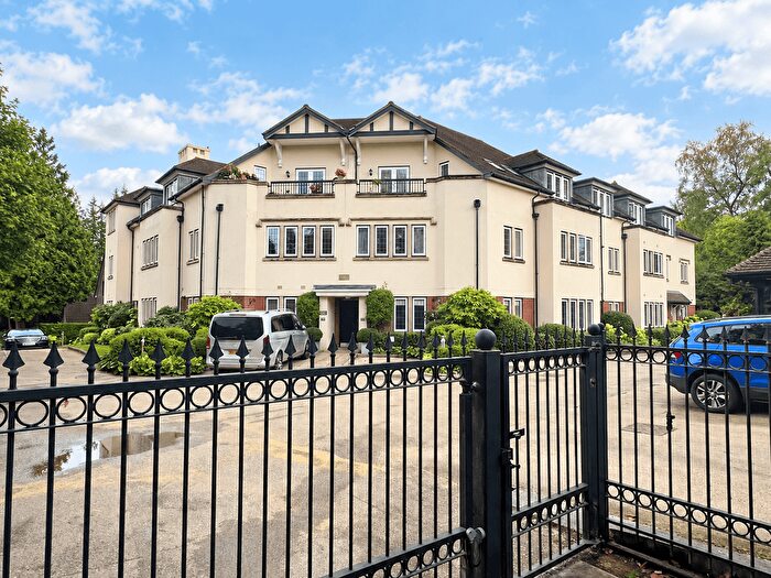 2 Bedroom Flat To Rent In Roedean Road, Tunbridge Wells, TN2