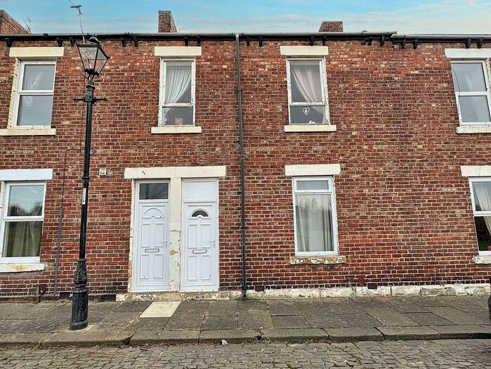 2 Bedroom Flat To Rent In Stothard Street, Jarrow, NE32