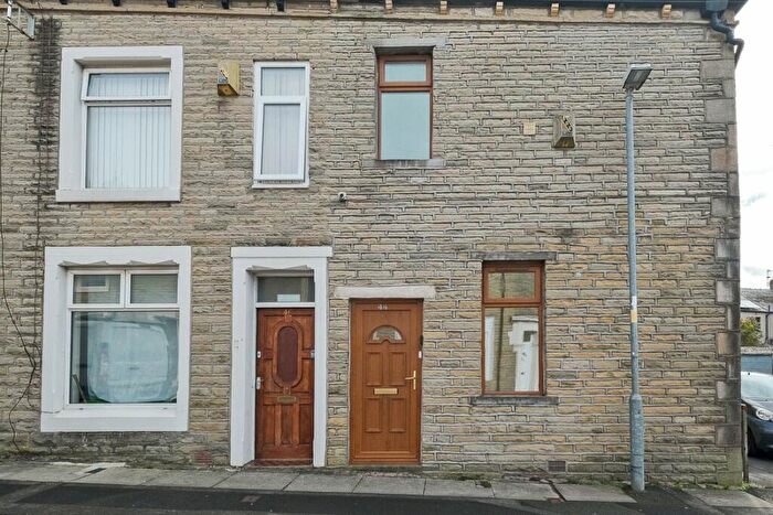 3 Bedroom End Of Terrace House To Rent In Lodge Street, Accrington, Lancashire, BB5