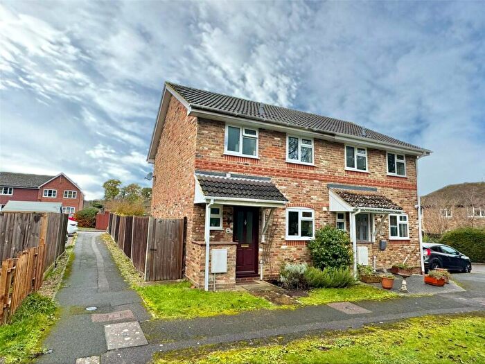 3 Bedroom Semi Detached House To Rent In Netherhouse Moor, Church Crookham, Fleet, Hampshire, GU51