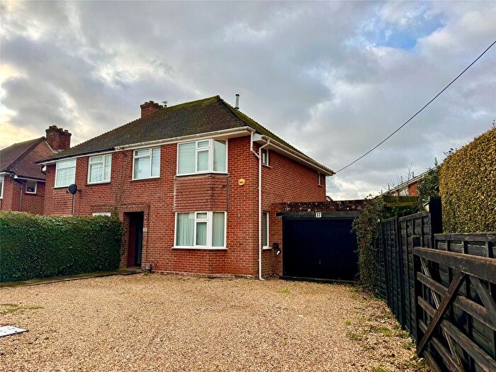 3 Bedroom Semi Detached House For Sale In Vincent Road, New Milton, Hampshire, BH25