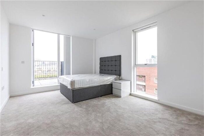 3 Bedroom Flat To Rent In The Penthouse, Hand Axe Yard, Kings Cross, London, WC1X