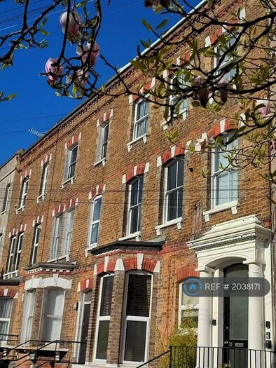 2 Bedroom Flat To Rent In Crescent Road, Ramsgate, CT11