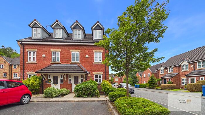 3 Bedroom Semi Detached House For Sale In Kingsbury Close, Tottington, Bury, BL8