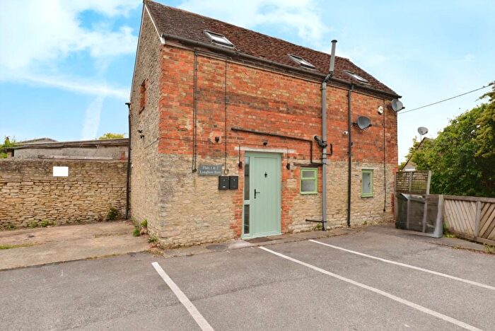 Studio To Rent In Crumps Butts, Bicester, Oxon, OX26