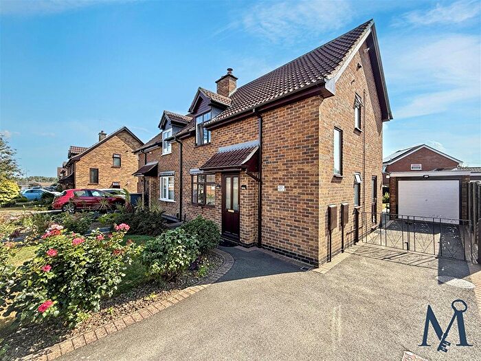 3 Bedroom Semi-detached House For Sale In Ashland Drive, Coalville, LE67